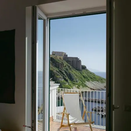 Torretta Corricella- Punta Dei Monaci Procida